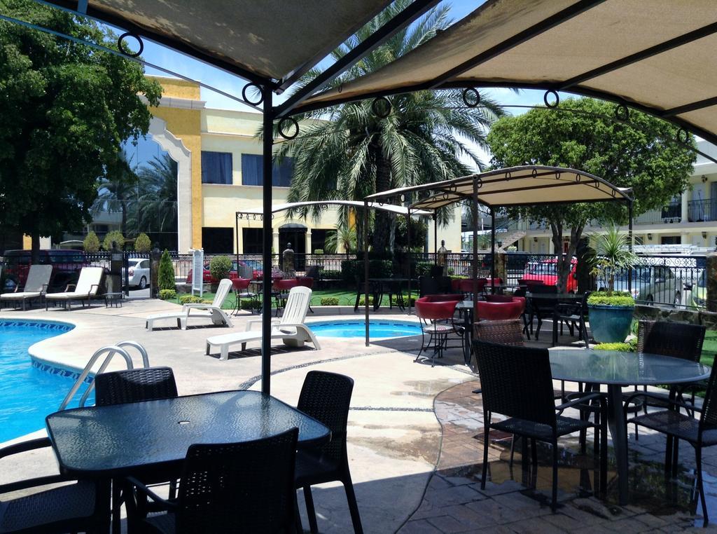 Hotel San Sebastian Hermosillo Exteriör bild