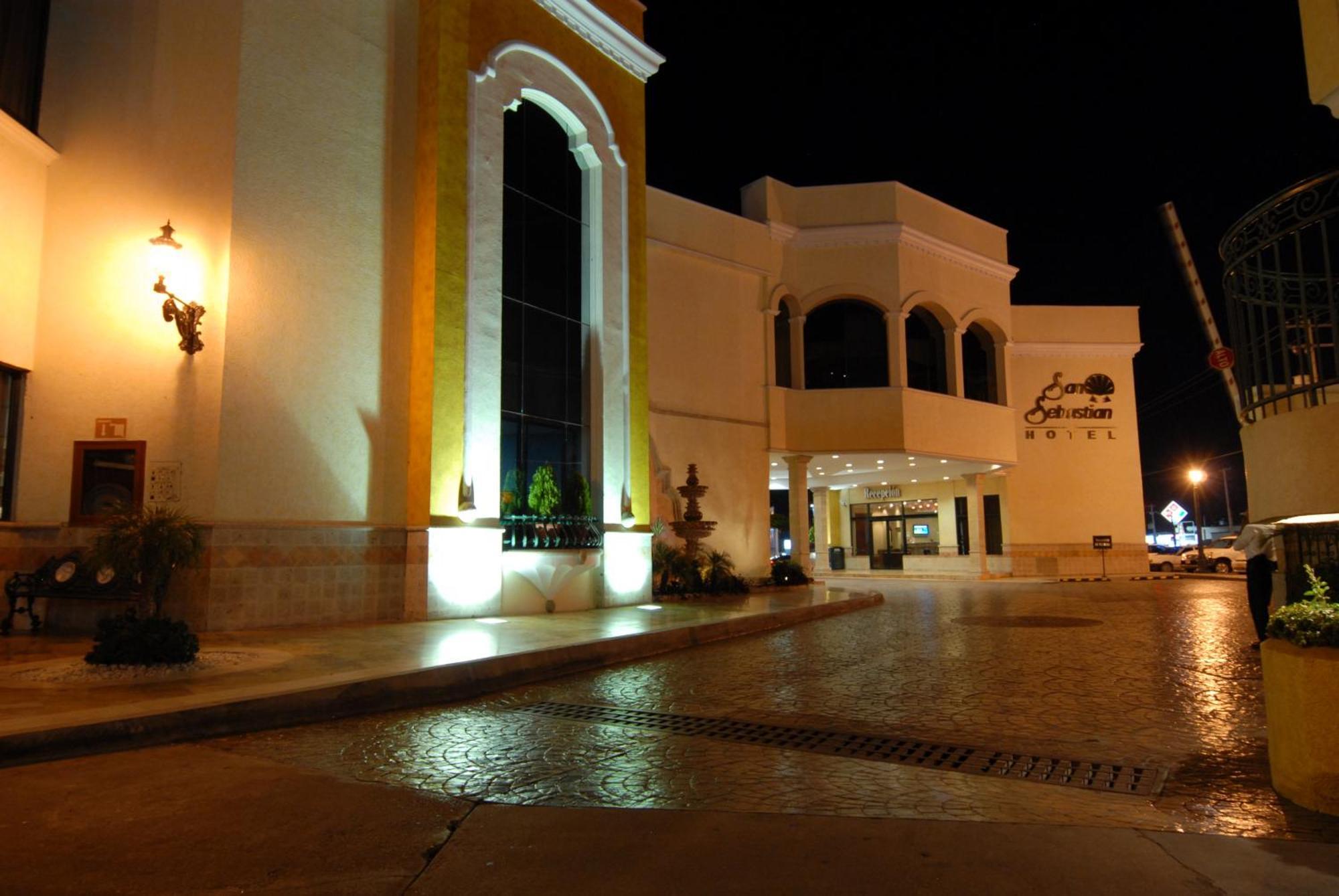 Hotel San Sebastian Hermosillo Exteriör bild