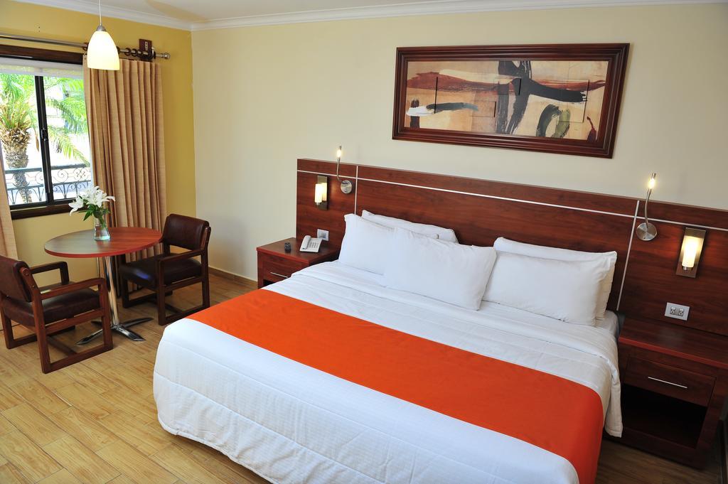 Hotel San Sebastian Hermosillo Exteriör bild